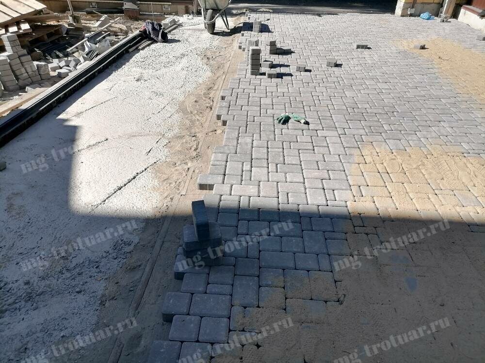 ukladka trotuarnoi plitki na beton - betonnoe osnovanie pod trotuarnuiu plitku